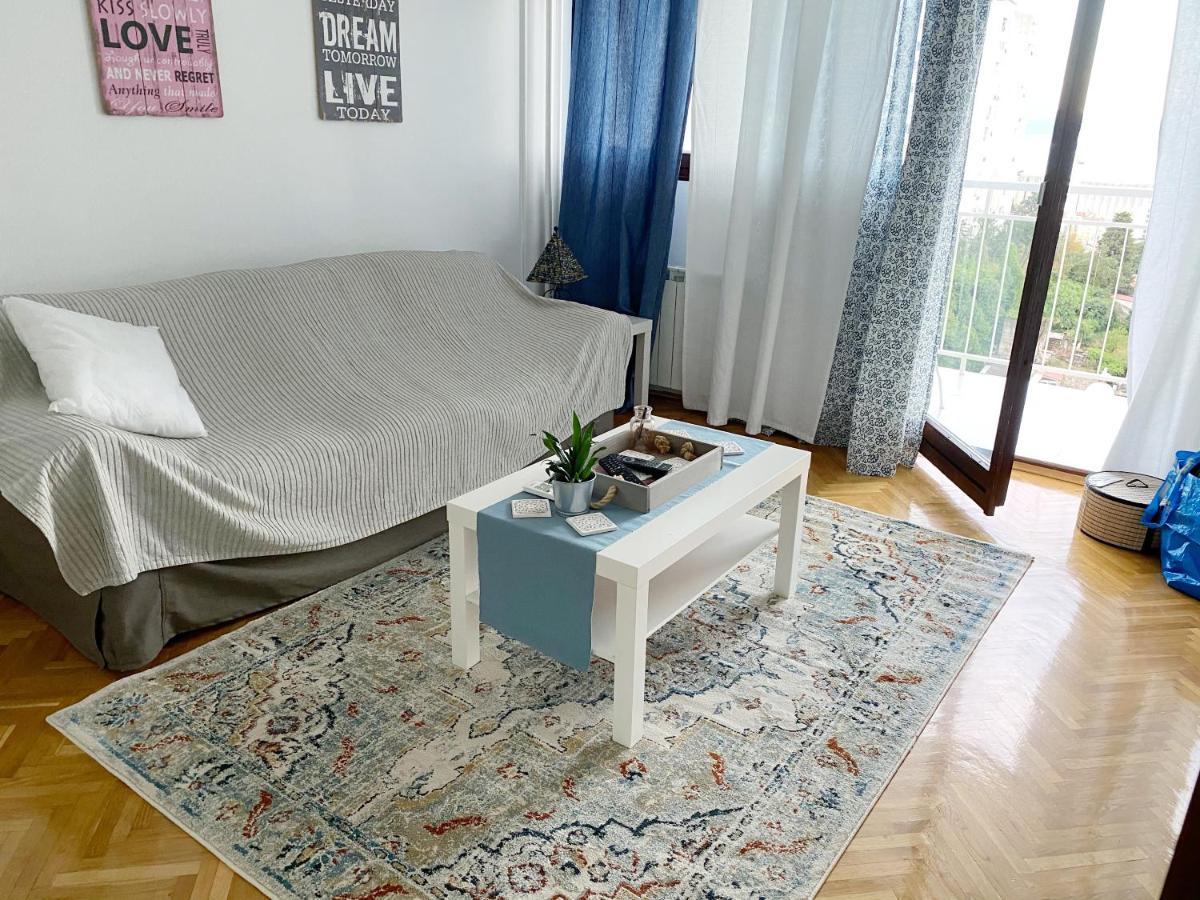 Butterfly Apartment غييكا المظهر الخارجي الصورة
