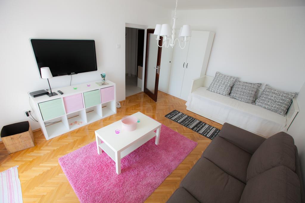 Butterfly Apartment غييكا المظهر الخارجي الصورة