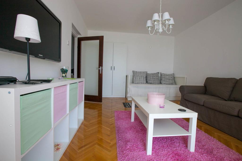 Butterfly Apartment غييكا المظهر الخارجي الصورة